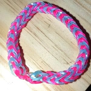 Latex free rubber band bracelets